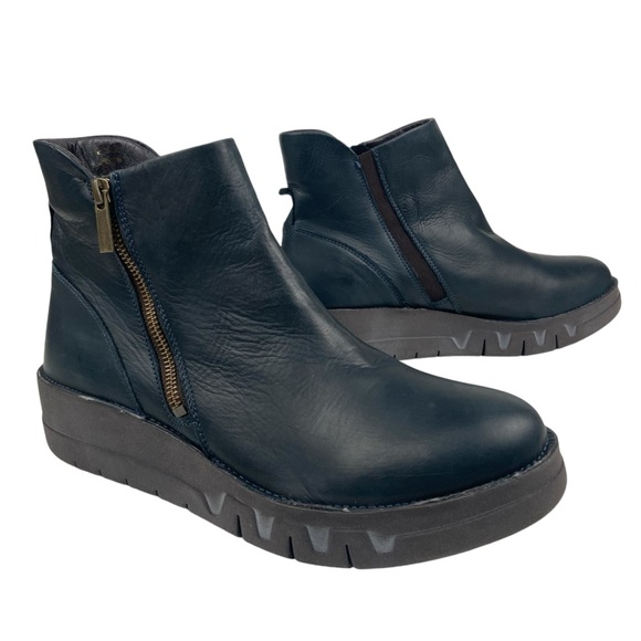 Miz Mooz Lass Chunky Leather Ankle Boots Navy - Picture 1 of 15